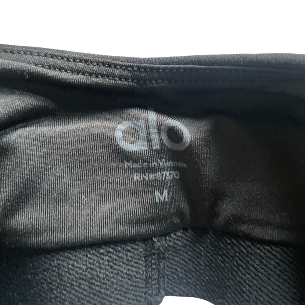 🆕💕ALO YOGA Airbrush Heart Trob Bra • BLACK & WHITE • MEDIUM • NWOT - Picture 4 of 8